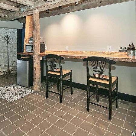 Craftsman Hideaway At The 1841 Farmhouse Chester Extérieur photo