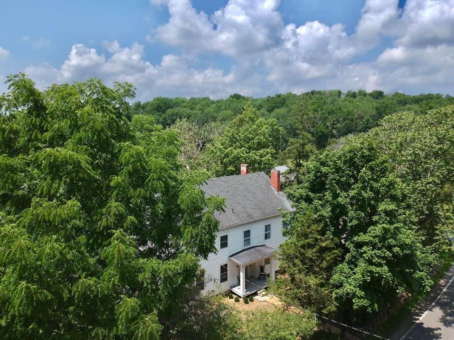 Craftsman Hideaway At The 1841 Farmhouse Chester Extérieur photo